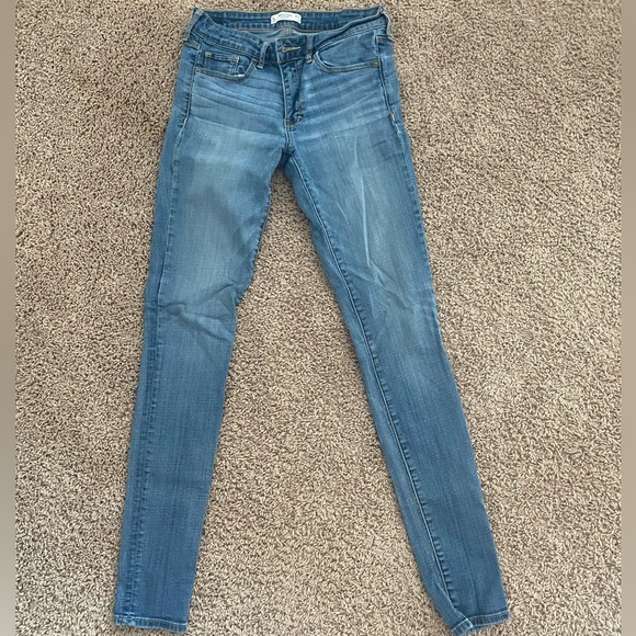Abercrombie Skinny Jeans - Picture 1 of 3